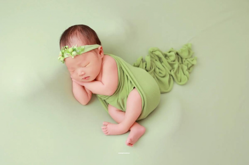 辽源宝宝边吃边拉正常吗